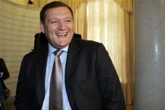 Добкин заявил, что портрет Бандеры на КГГА повесили 'дремучие вуйки'