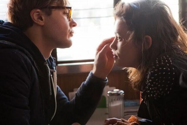 Подружка-зомби, геи в разлуке, кот говорящий и другие глаза