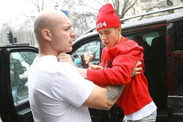 Близкие просят Джастина Бибера лечь в Центр реабилитации для наркоманов