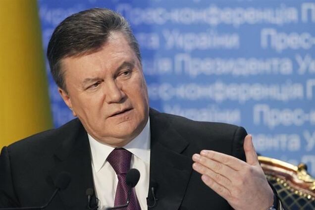 Янукович сменил двух заместителей министра финансов