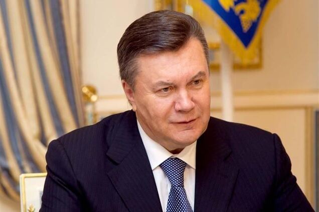 Янукович зовет лидеров оппозиции на круглый стол