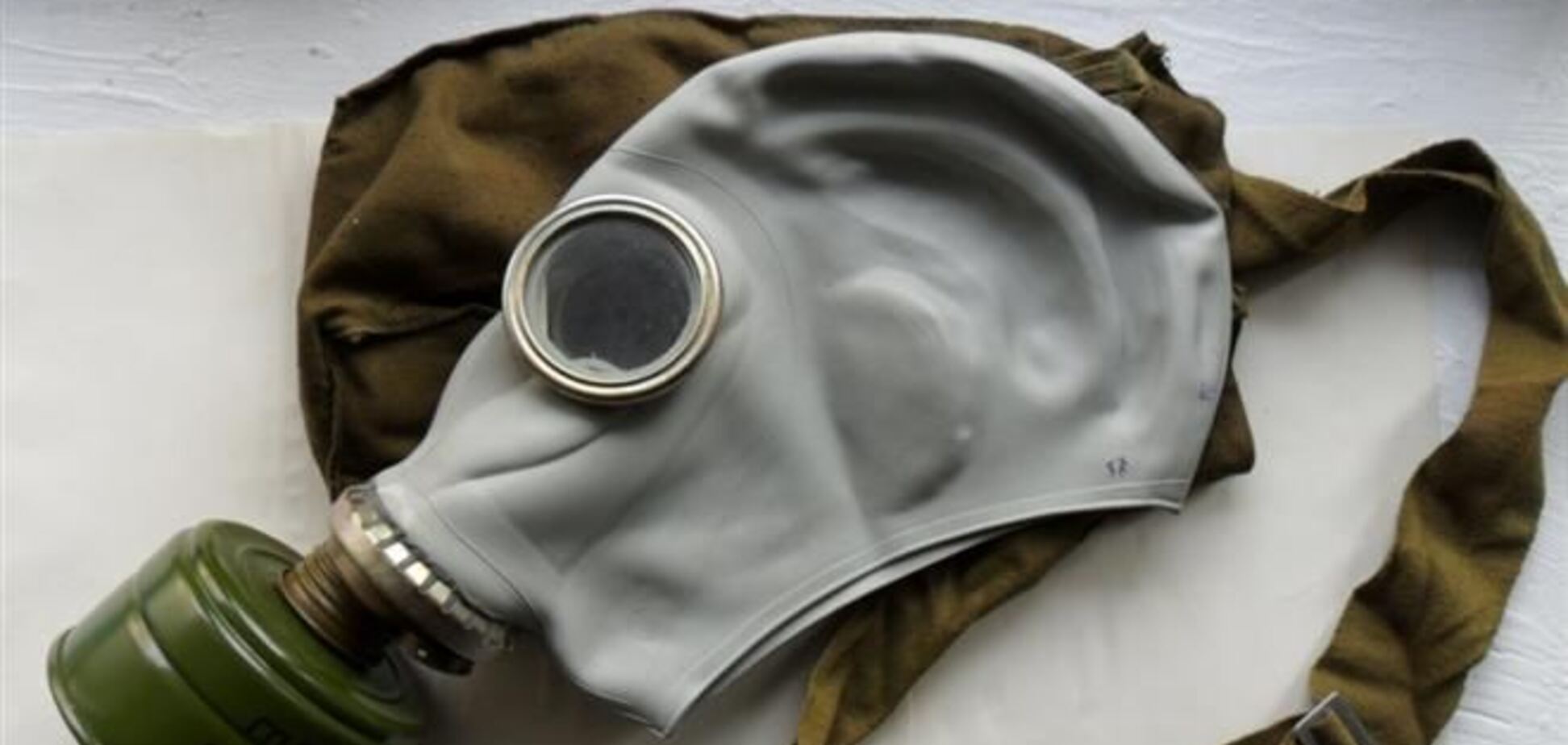 Митингующие просят нести в центр Киева противогазы и соль