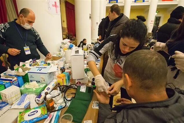 Евромайдан просить допомогти медпункту