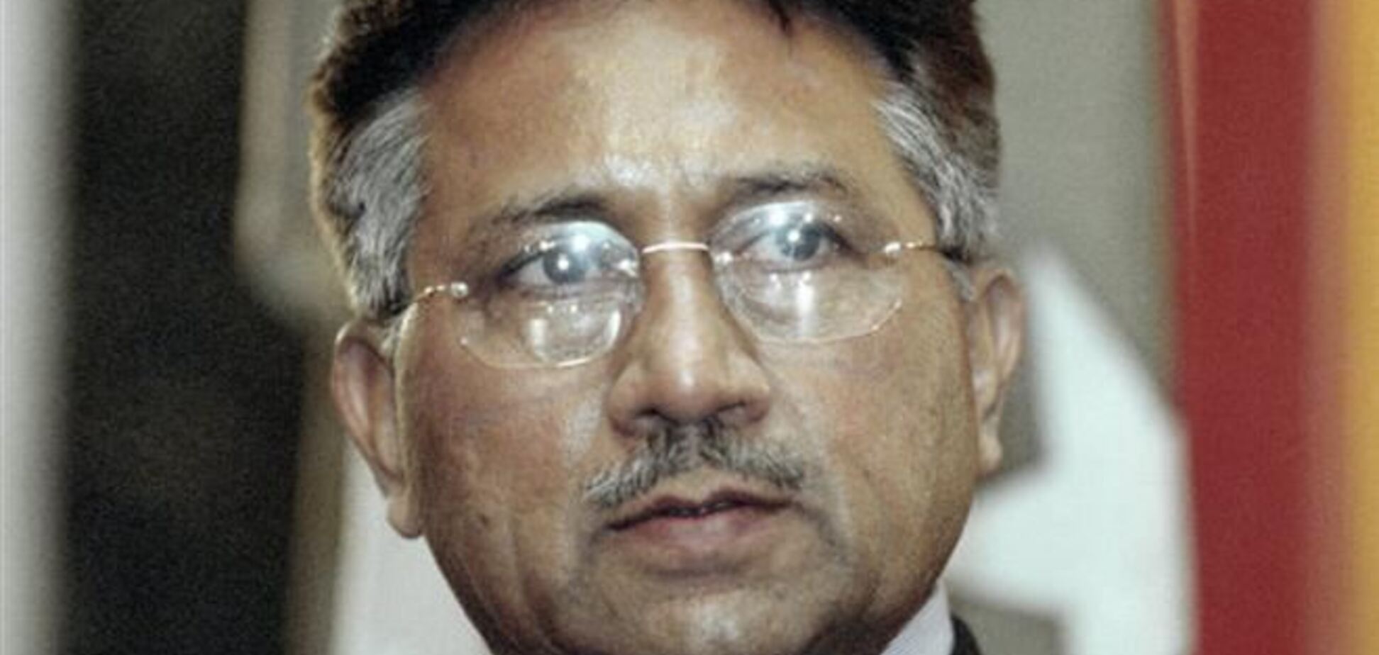 Підсудний екс-президент Пакистану потрапив до лікарні