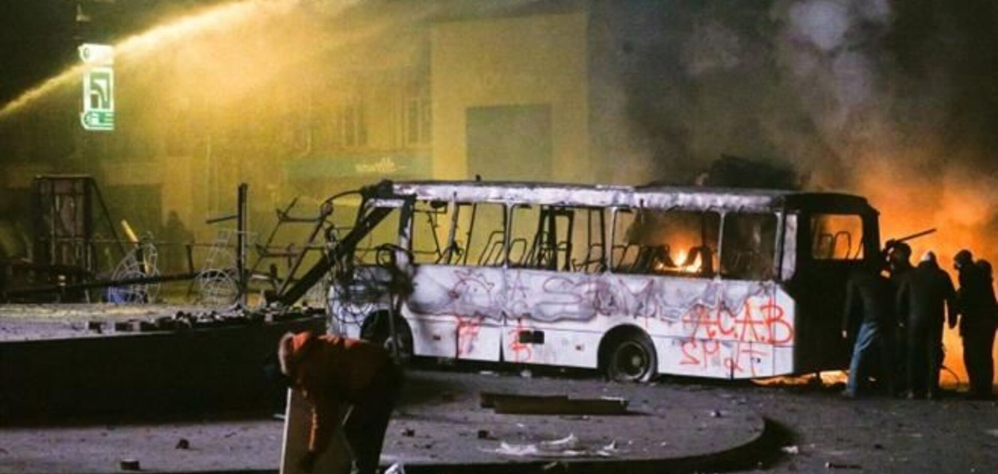 Силовики на Грушевского устроили психологическую атаку