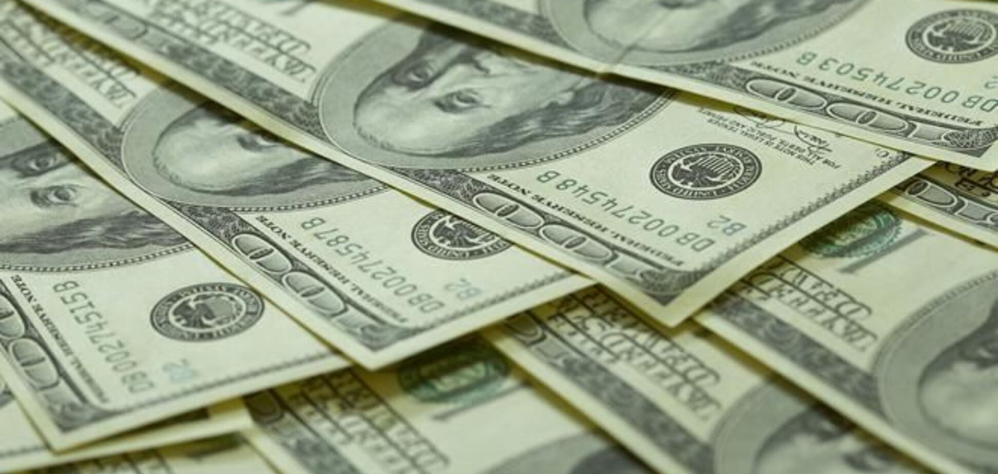 Доллар поднялся на межбанке до 8,37 грн