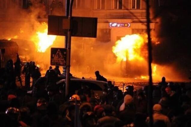 В спецназовца попали коктейлем Молотова