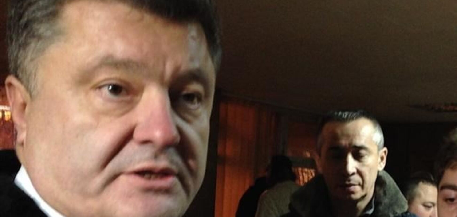 К активистам на Грушевского пришел Порошенко