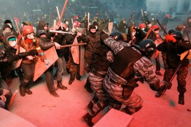 Через заворушення на Грушевського затримано вже більше 20 осіб