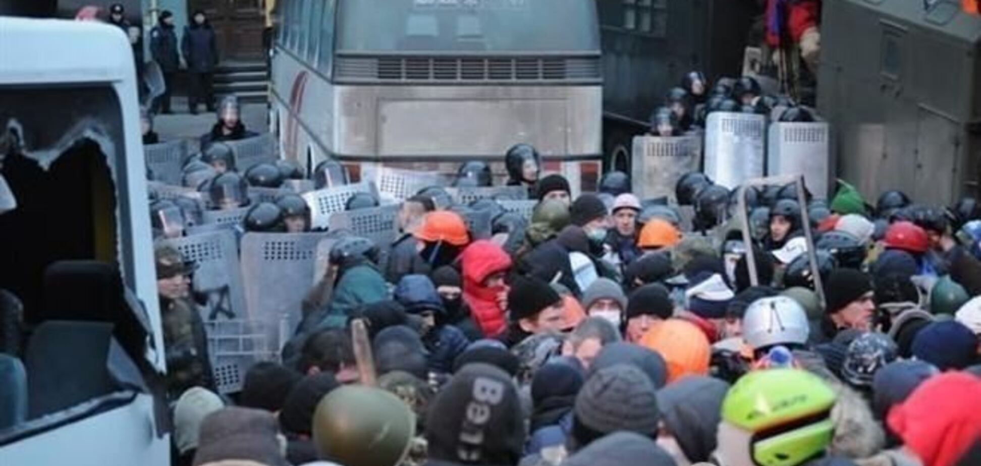 Ляшко на внедорожнике агитирует милицию