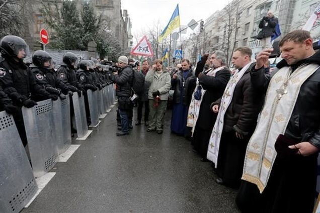 Филарет лишил сана 'духовного коменданта' Майдана