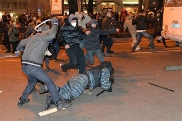 'Правый сектор': даем Януковичу 24 часа для эвакуации