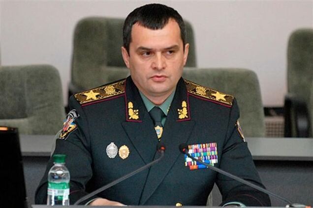 Захарченко разрешил 'Беркуту' применять оружие