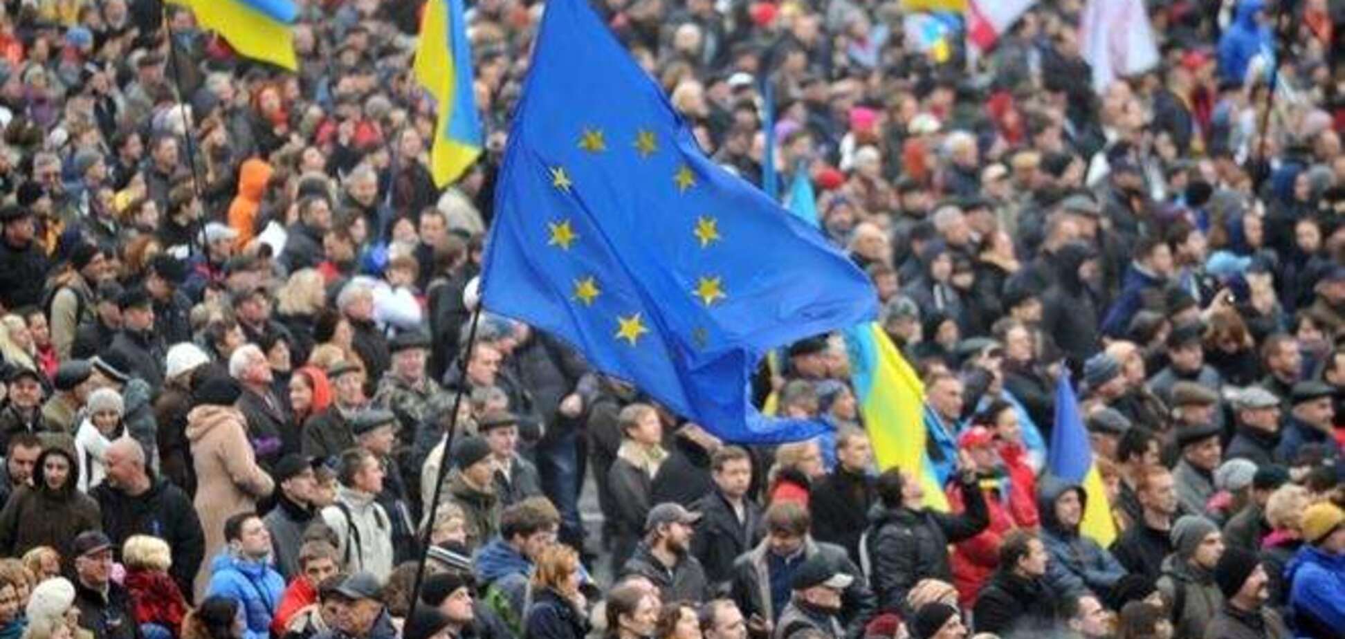 Азаров заявил российскому ТВ, что Евромайдан не отражает интересы Украины