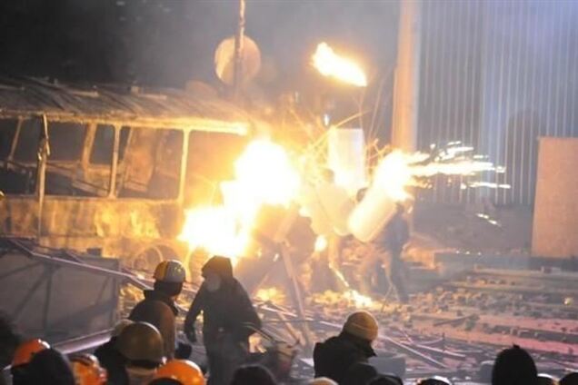 На Грушевского воюют не только правые