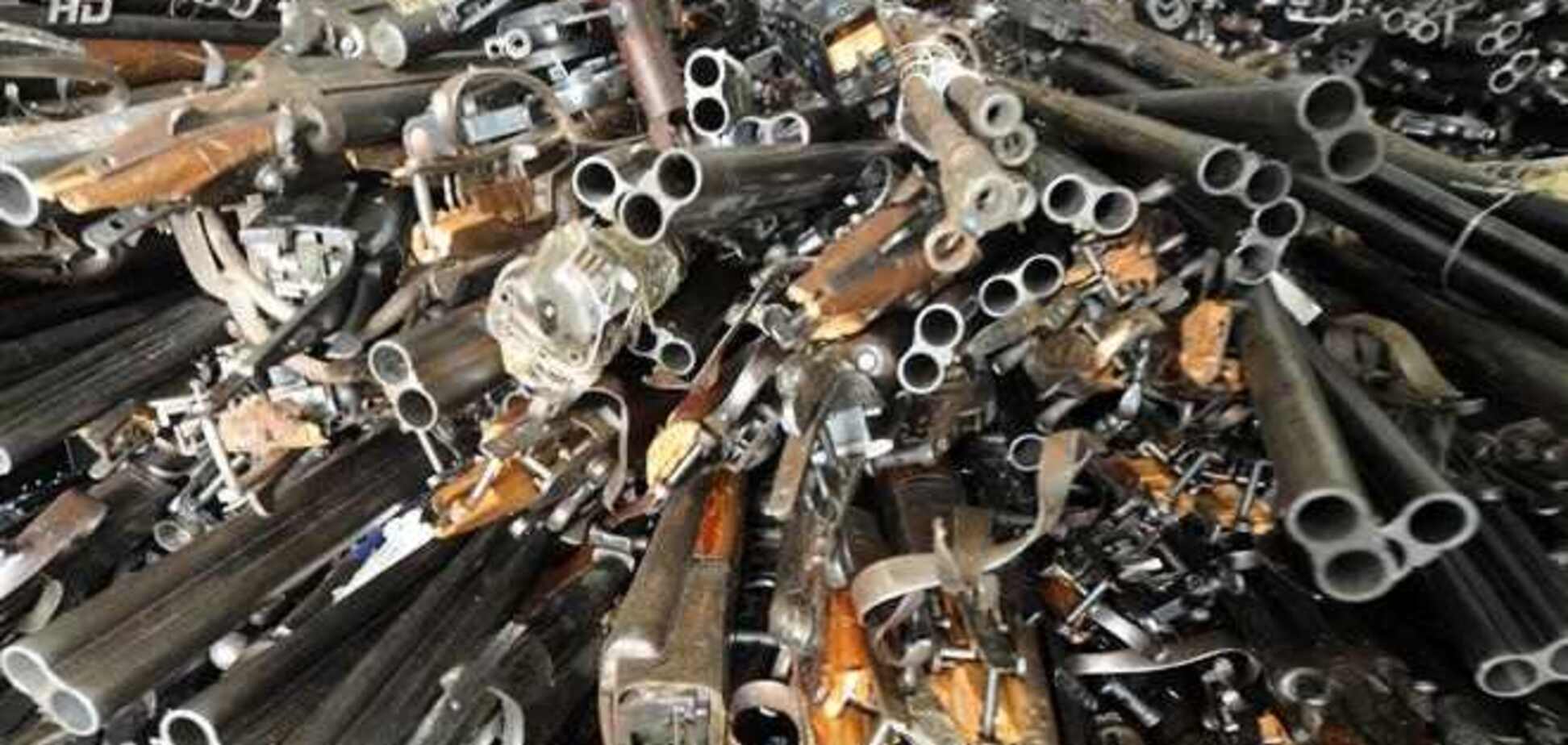 Оружейники требуют от Захарченко не применять оружие