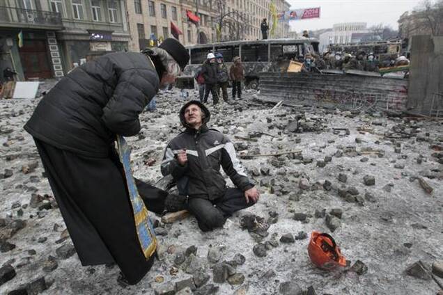 В АП заявили, что оппозиция ответственна за беспорядки на Грушевского