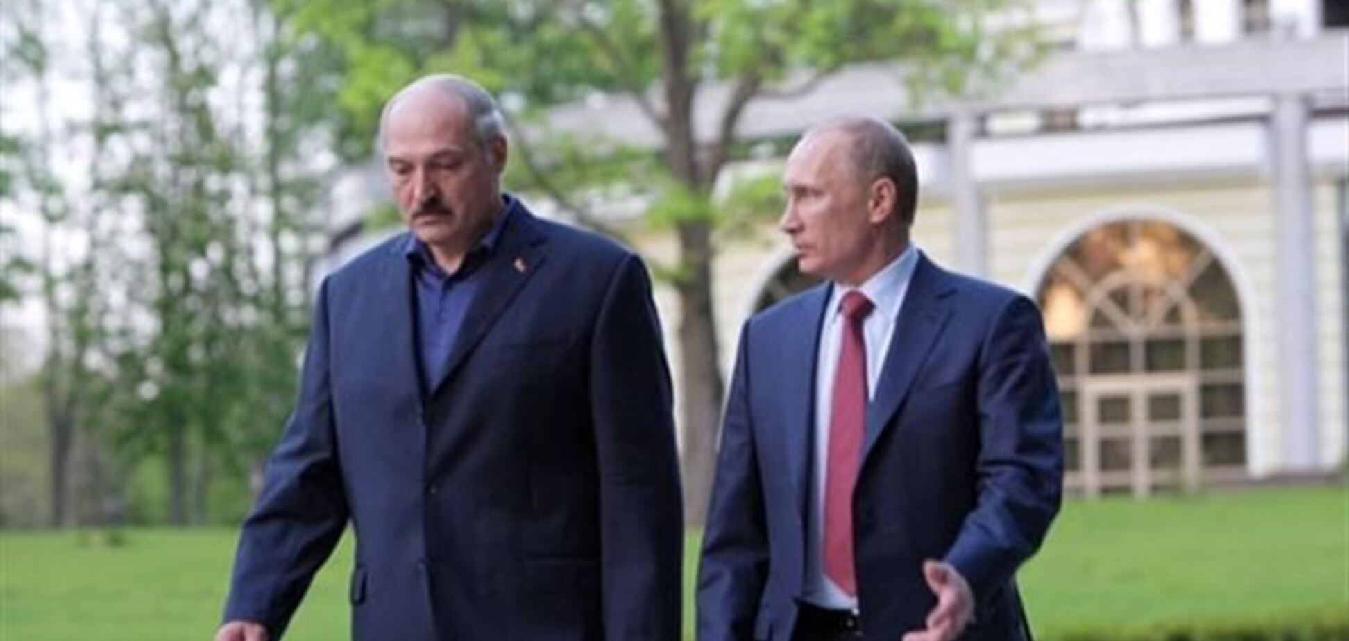 Лукашенко об отношениях с Путиным: между нами иногда искрит