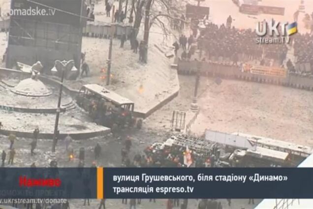 Протестующие вернулись на прежние позиции на Грушевского