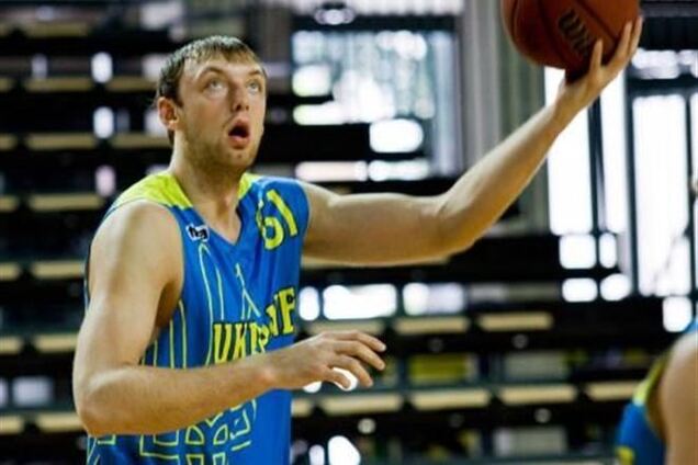 Украинский центровой Печеров перешел в 'Красные Крылья'