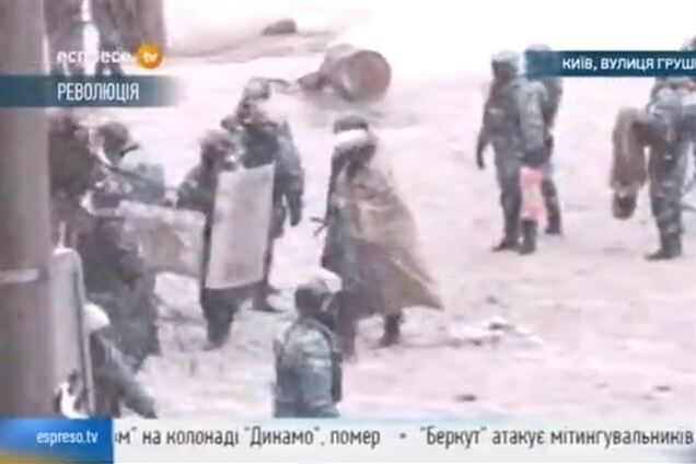 'Беркут' атаковал протестующих на Грушевского из-за химвещества - МВД