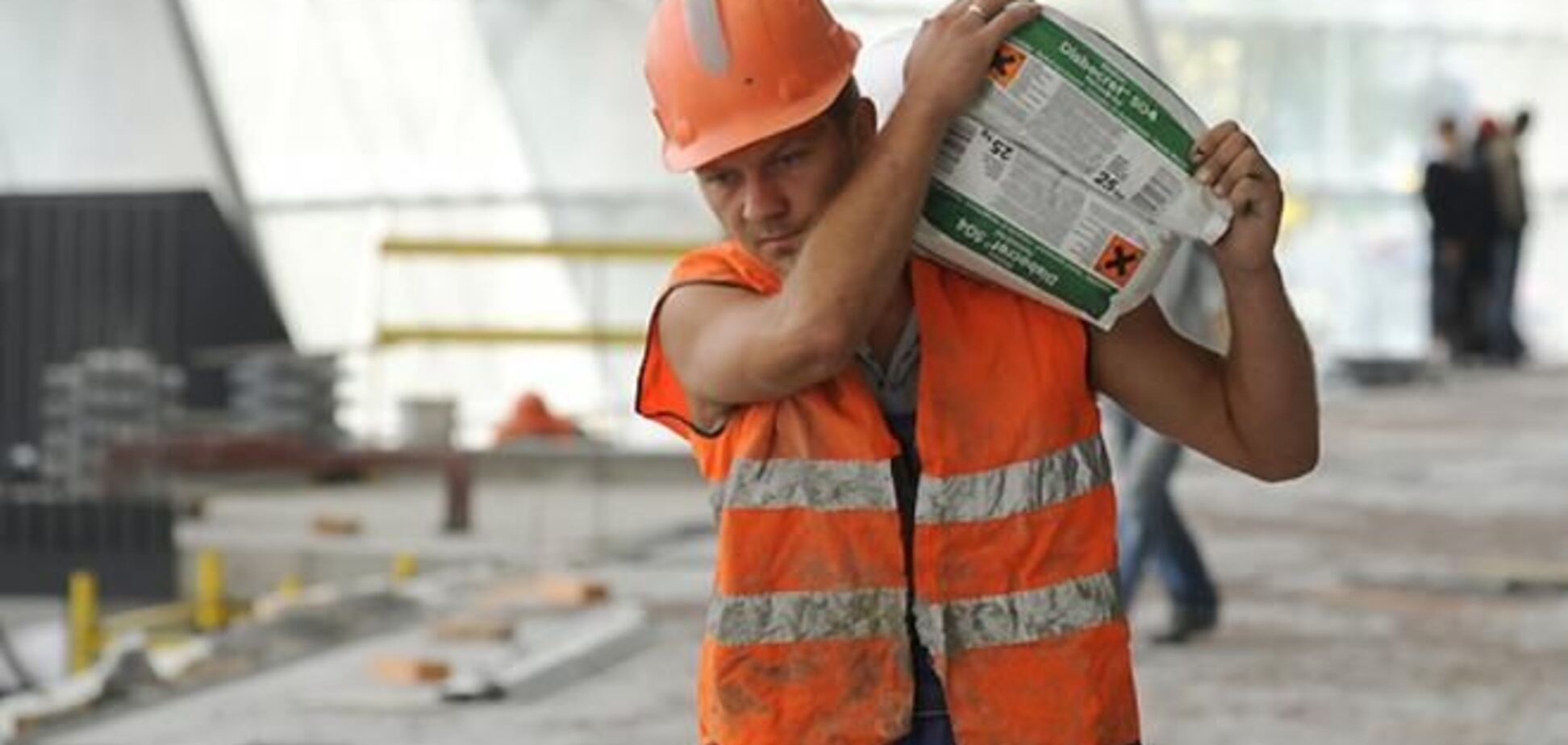 44% украинцев работают не по специальности