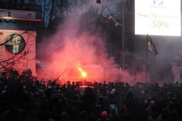 Политолог о событиях на Грушевского: а где была 'Свобода' с Тягнибоком?