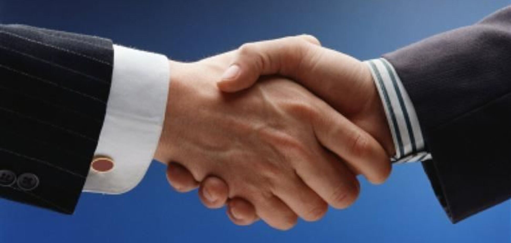 Политолог: компромисс власти и оппозиции нормализирует инвестклимат Украины