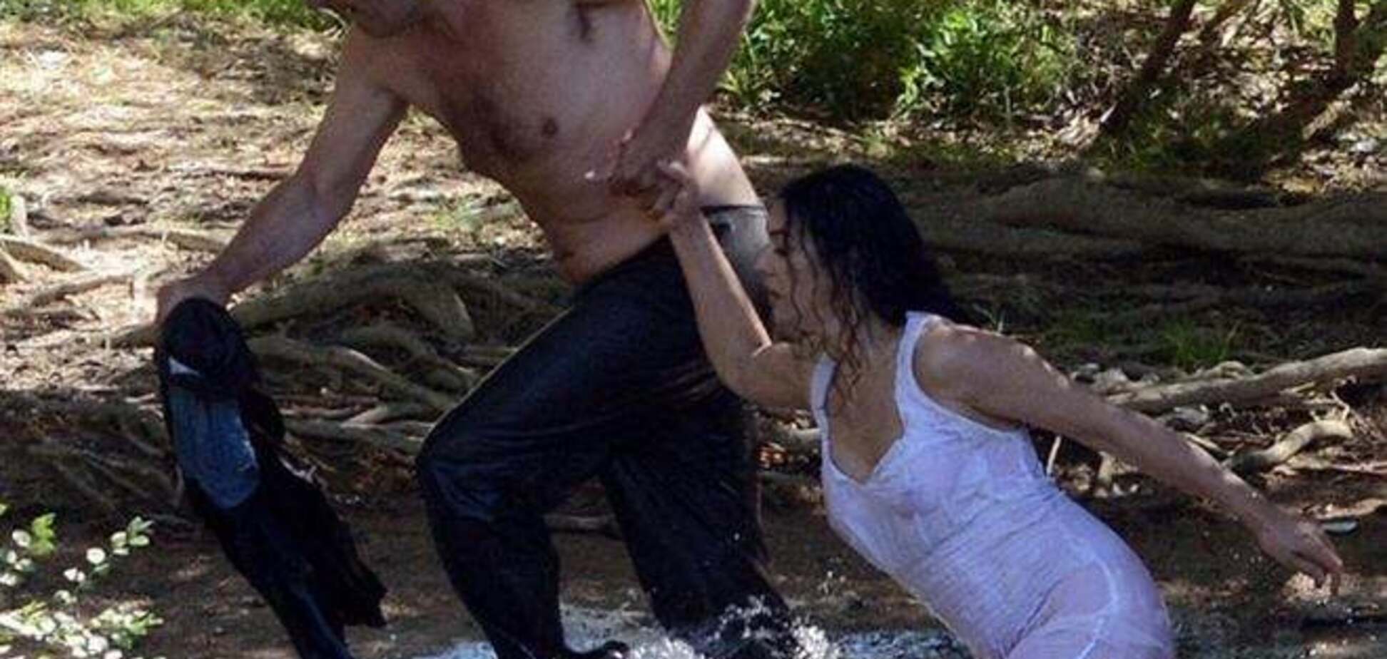 Моника Беллуччи на съемках фильма: голая и мокрая