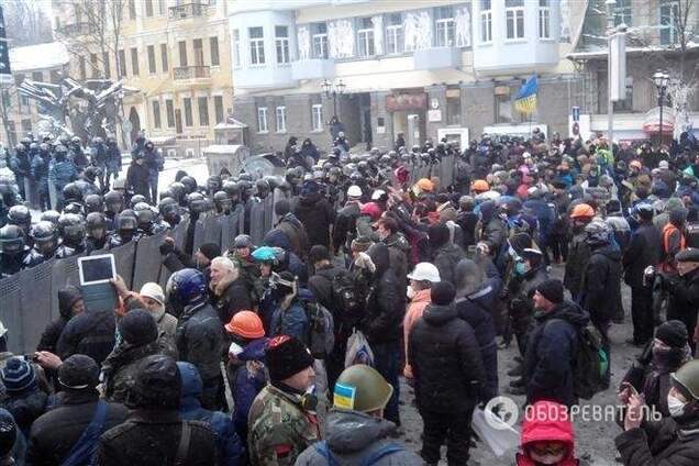 Политолог: радикальная часть Майдана разыгрывает свой спектакль