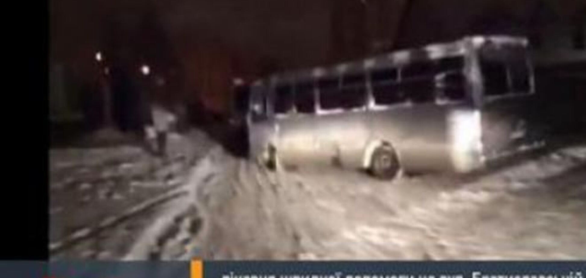 Активисты вытеснили 'Беркут' от Больницы скорой помощи