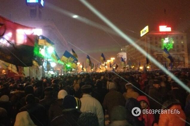 В центре Киева протестующий разбил витрину магазина