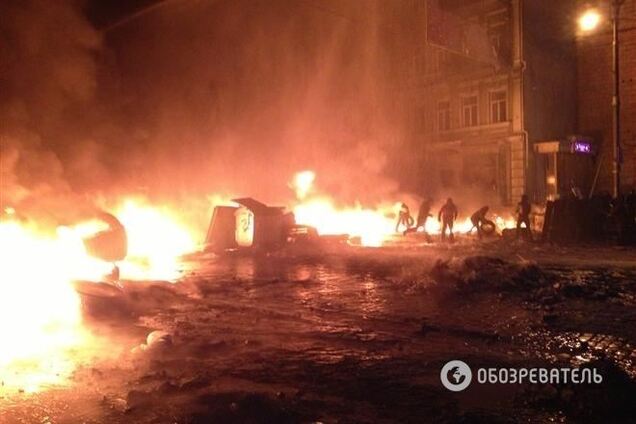 Азаров не исключает, что активистов на Грушевского могли убить провокаторы