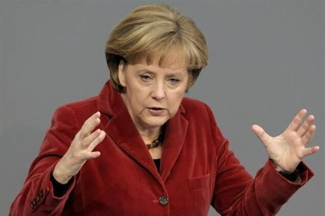 Меркель 'в ярости' от последних событий в Украине  - СМИ