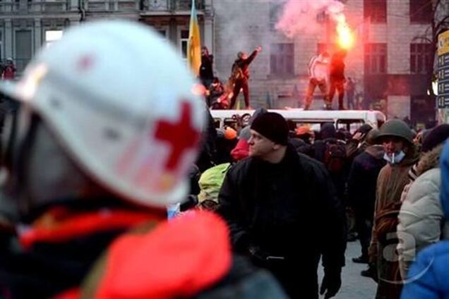 В больнице в критическом состоянии находится еще один протестующий - медслужба Майдана