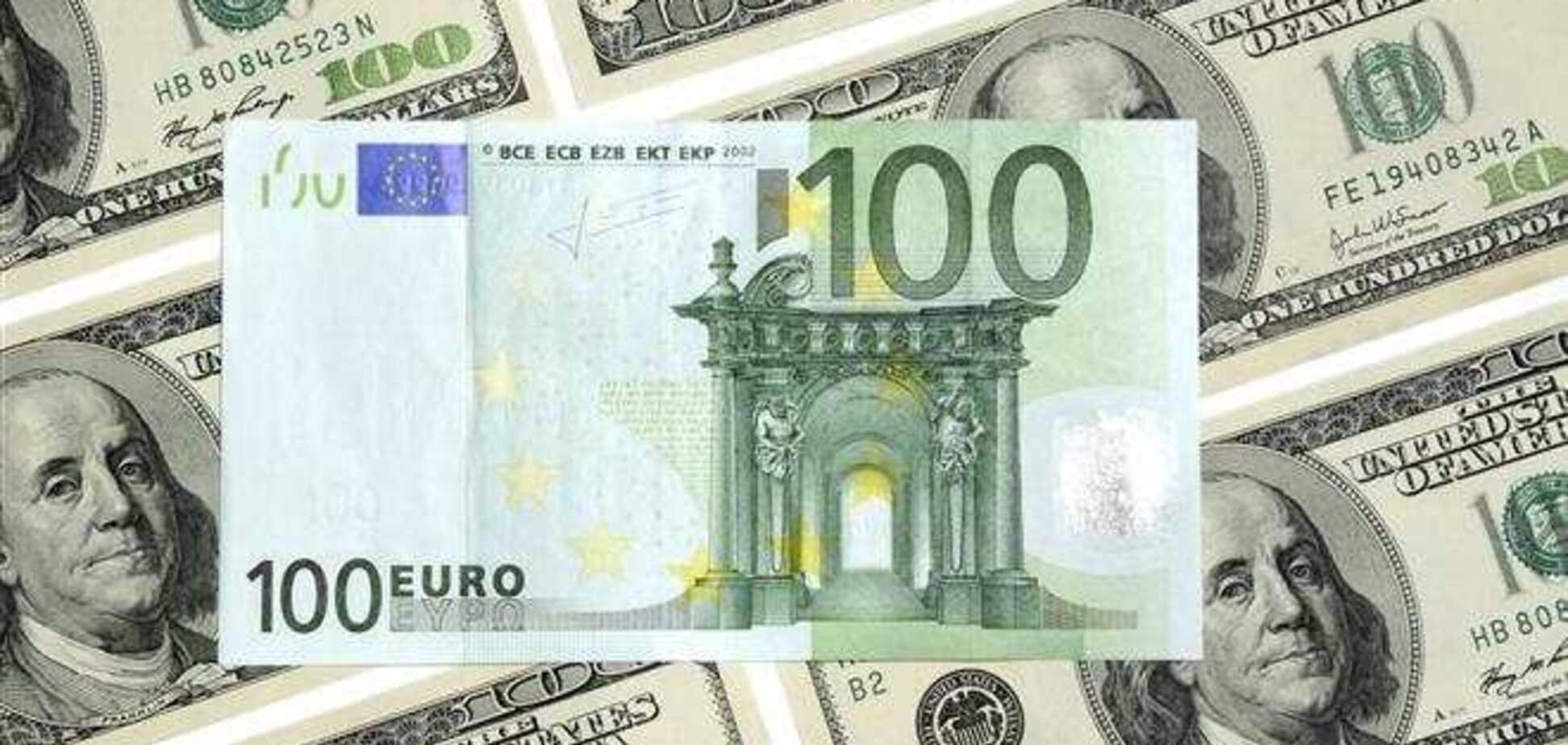 В Украине резко подорожали доллар и евро