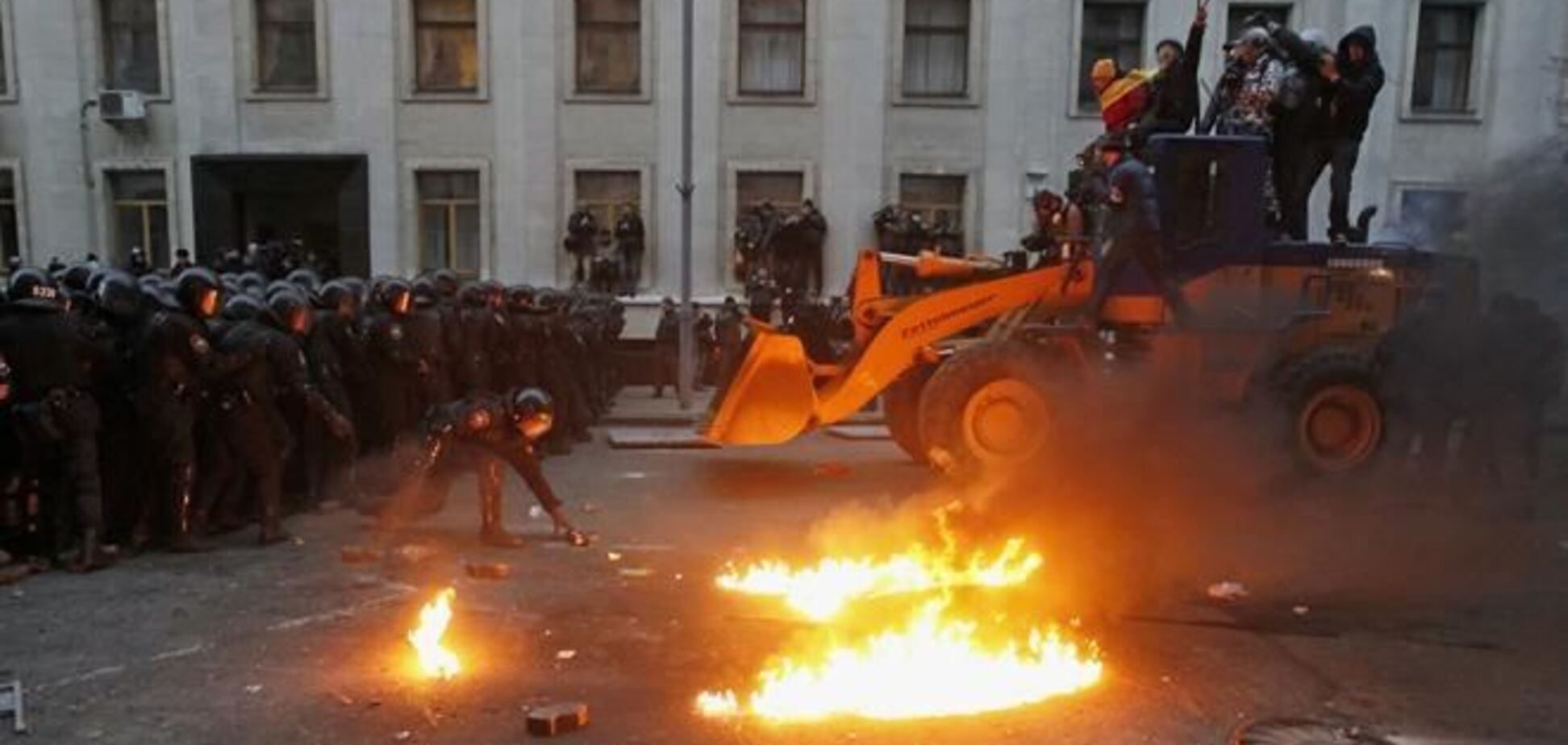 Политолог: оппозиционные лидеры теряют контроль над улицей