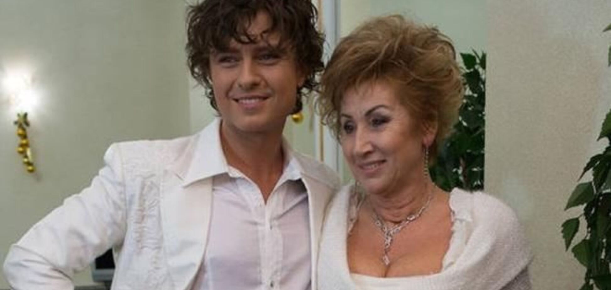 Шаляпин заставляет жену перекроить лицо и тело у хирургов