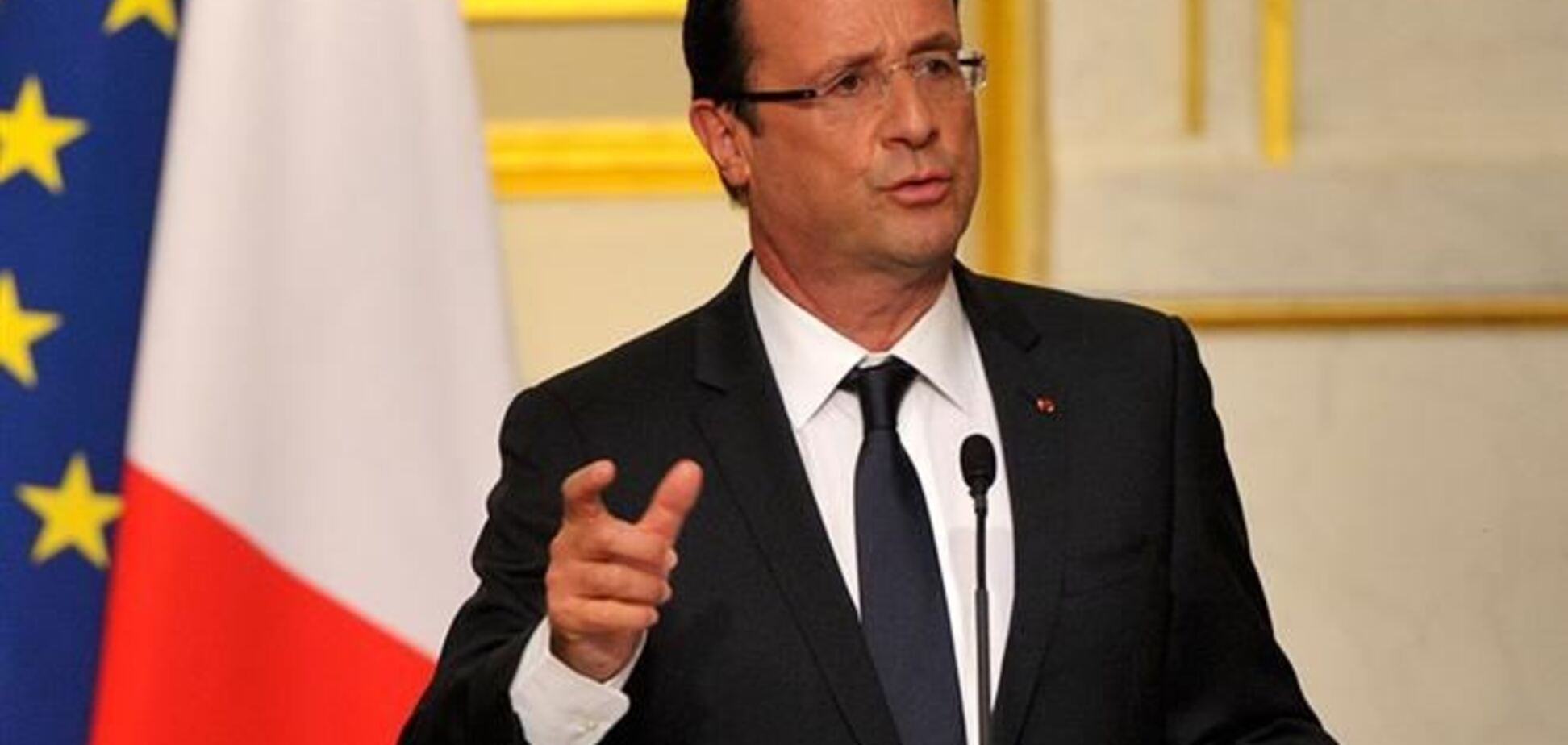  Президент Франции осуждает применение насилия к митингующим