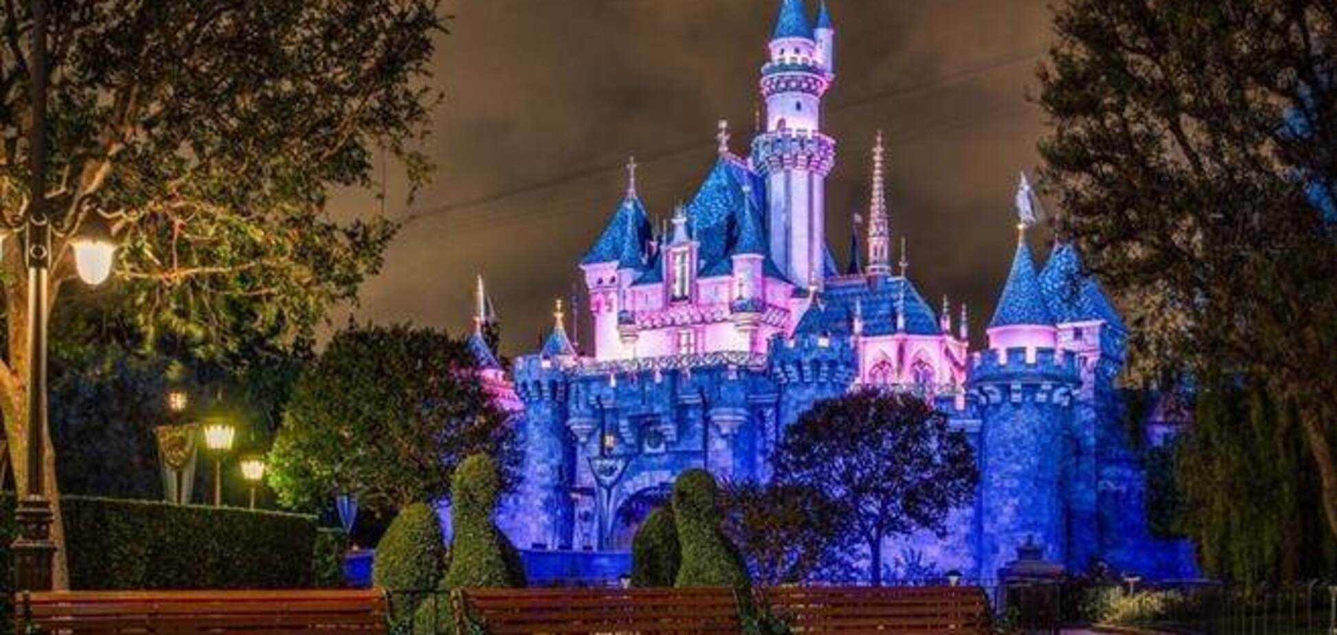 Facebook определил самые популярные места мира в 2013 году