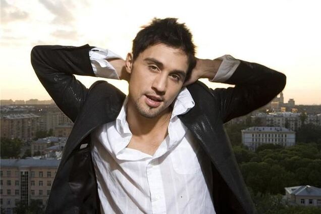 Билан похвастался фотографией в трусах