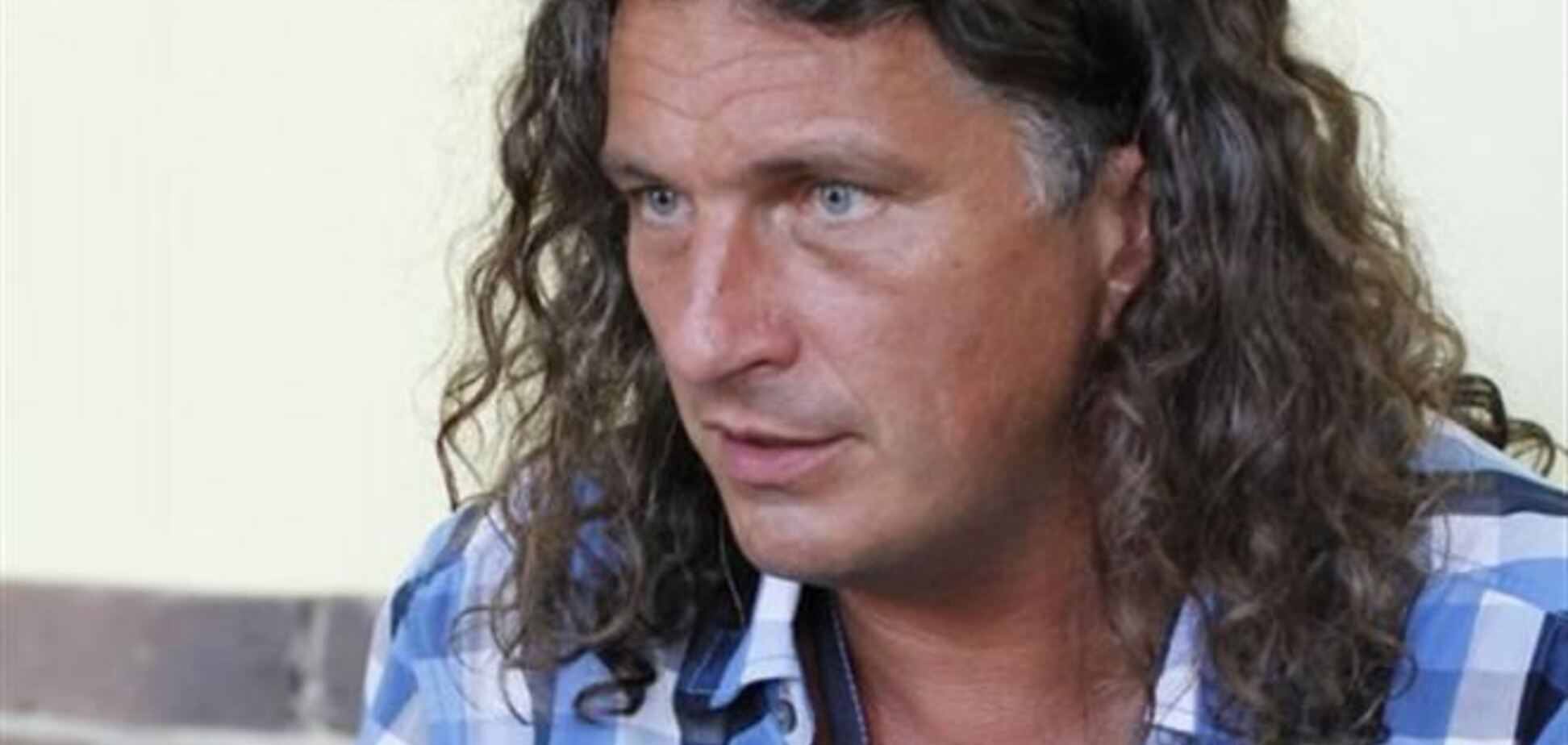 Революционный хит Кузьмы игнорируют украинские радиостанции