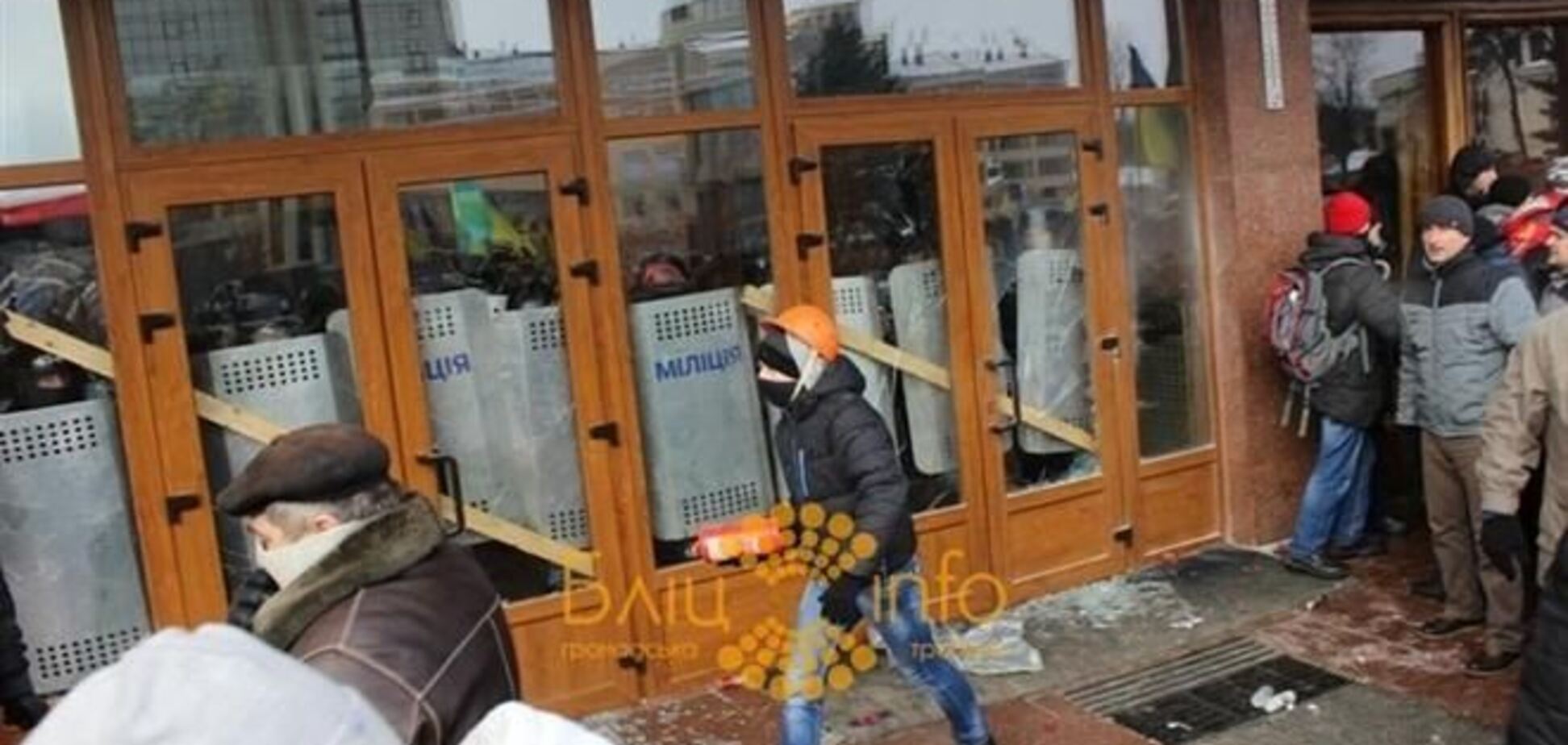 Міліція відкрила провадження за фактом захоплення Івано-Франківської ОДА