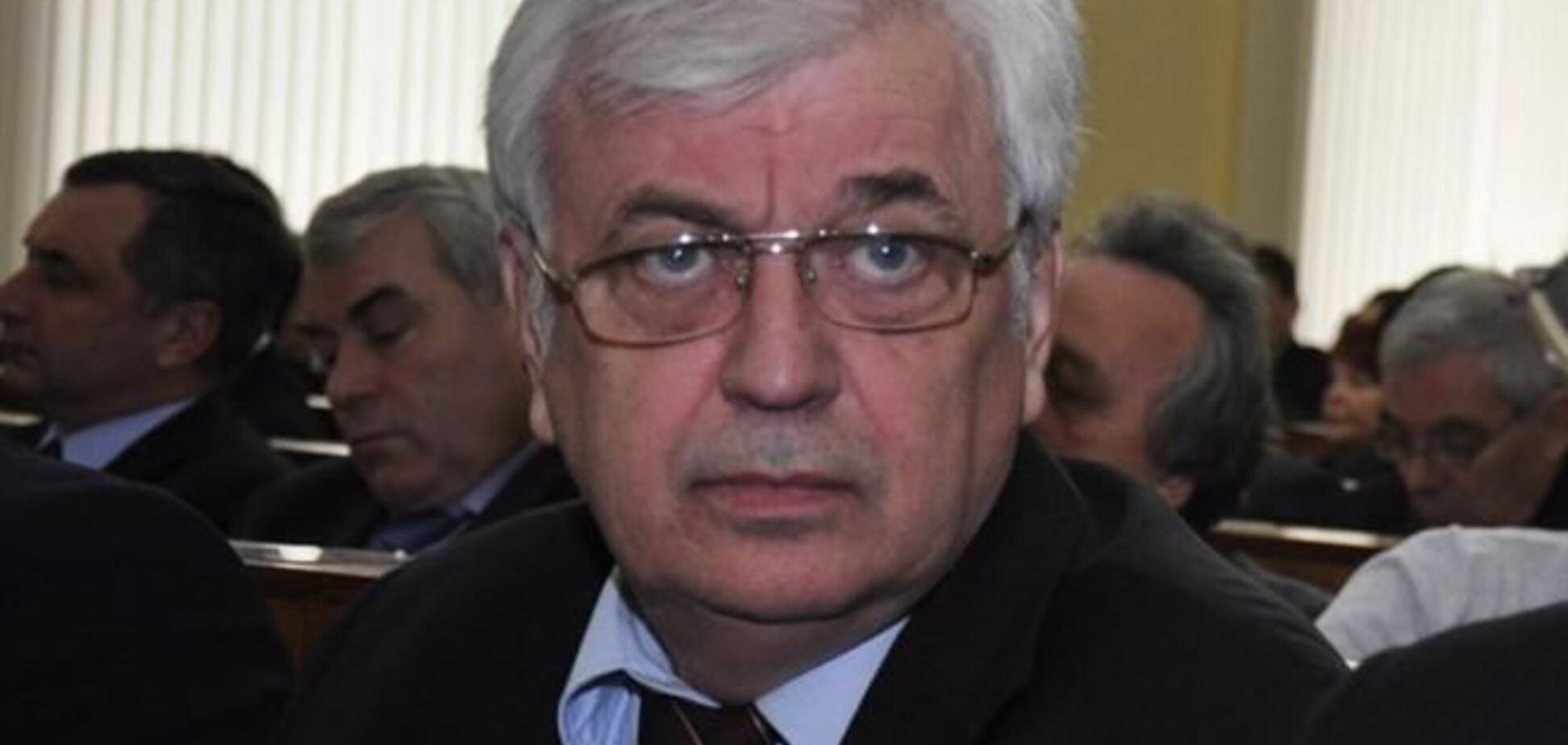 Сесія Чернівецької облради закрита, голова поранений