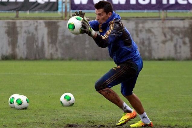 Вратарь 'Ильичевца' Худжамов отправился на сборы с 'Металлистом'