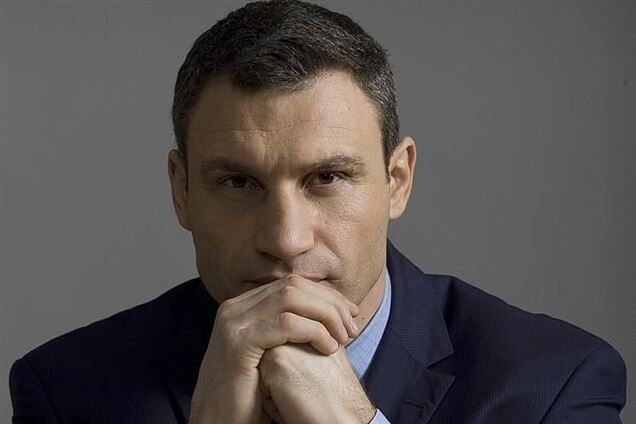 Кличко призвал регионалов сдать партбилеты