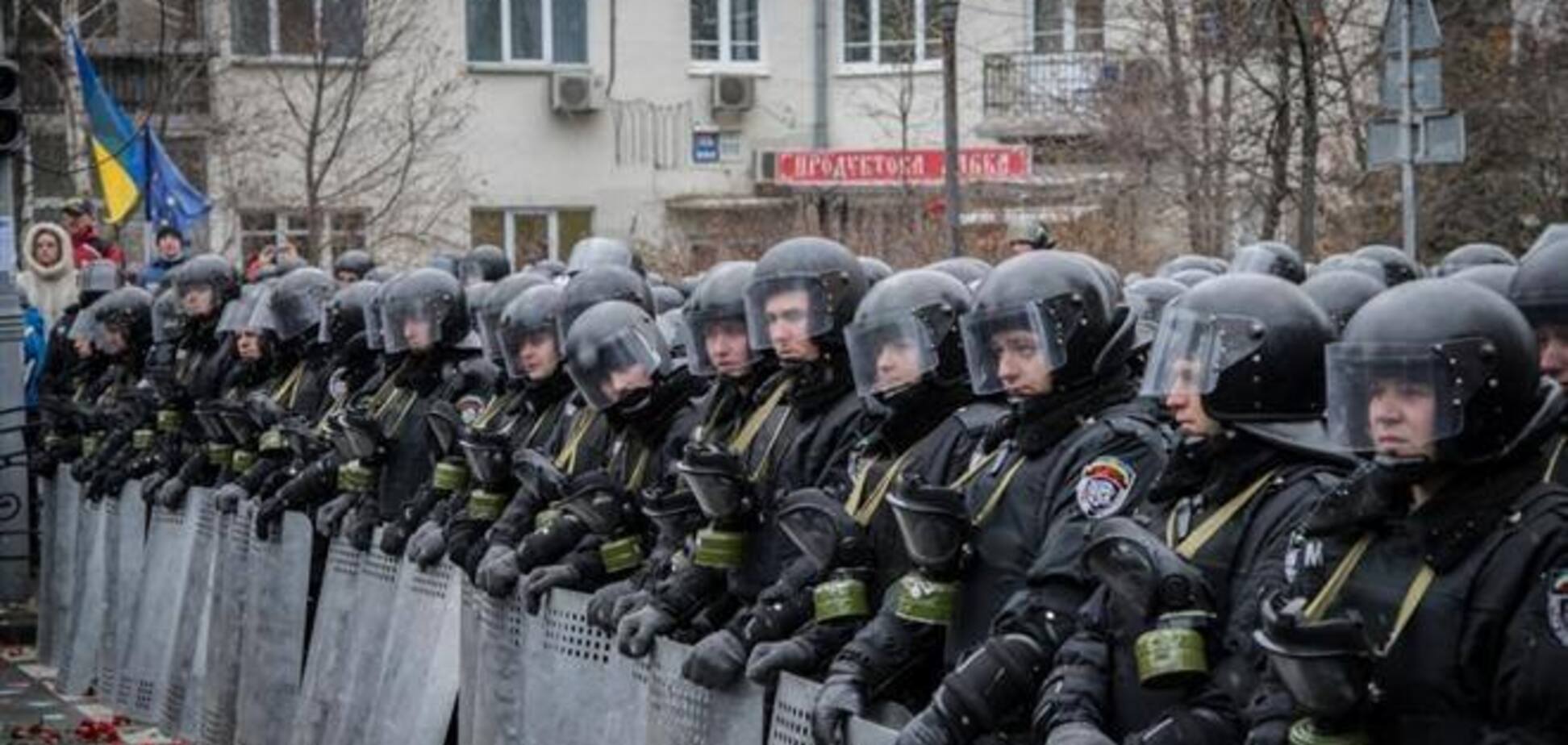 В Донецке милиция усилила охрану госучреждений