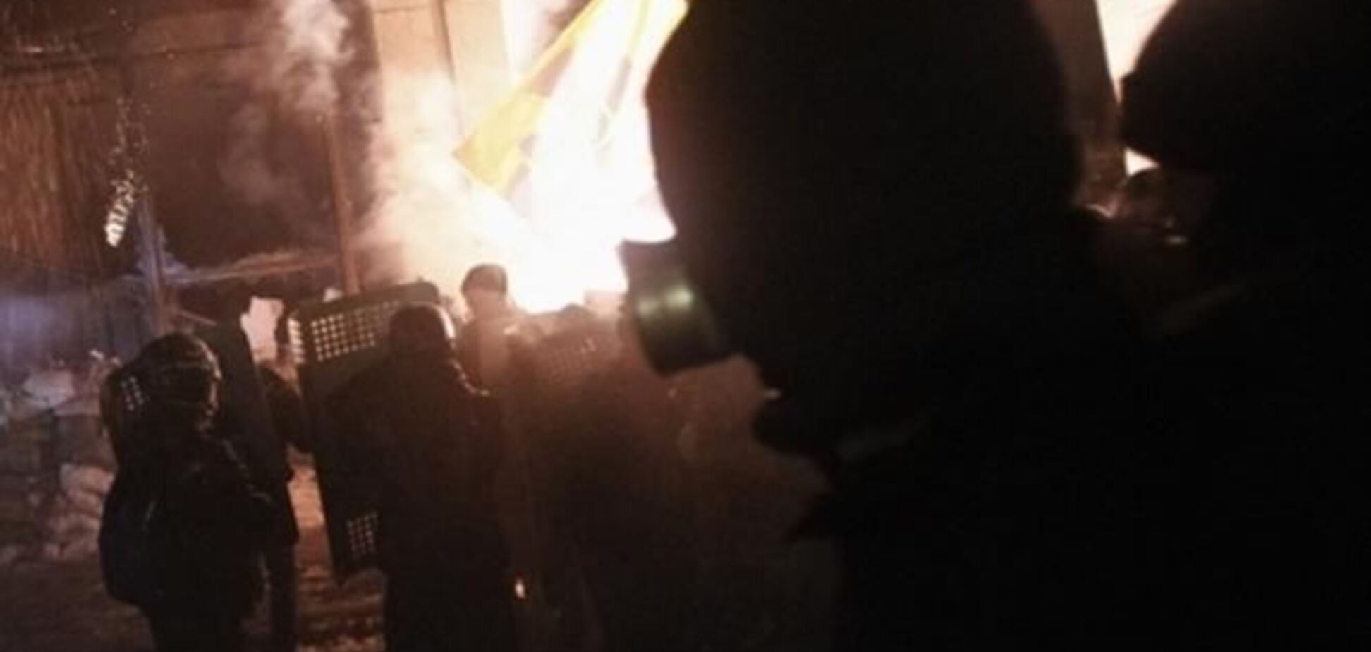 Неспокійна ніч: штурм 'Українського дому' і вогонь на Грушевського