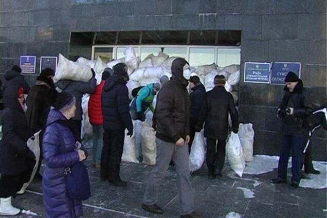 В милиции открещиваются от зачистки Сумской ОГА