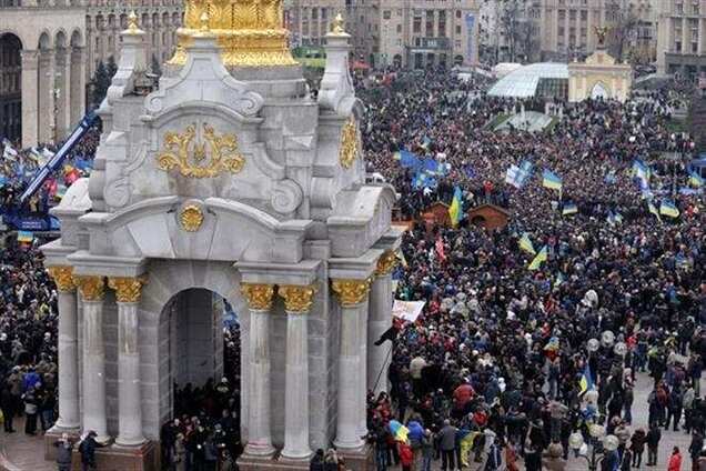 Чехи начали собирать вещи на помощь Евромайдану